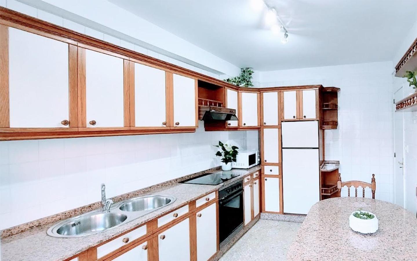 Alojamiento Caldas Centro Caldas De Reis Esterno foto
